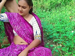 soniya bhabhi ekeli apne devar ke sath bhes chrane jungle me gai or waha devar ka mota lund dekhkar chudwane lagi hindi audio