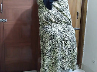 Fuck Arabian Stepmom's Friend in The Bathroom when She Visited My House