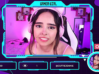 Gamer Girl Fall in Love with Her First Fan