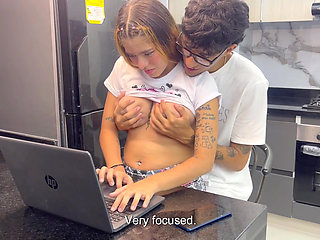 THROW IT ON MY TITS, my fucking stepsister taste my milk