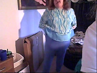 BBW redhead dancing cam show in blue outfit