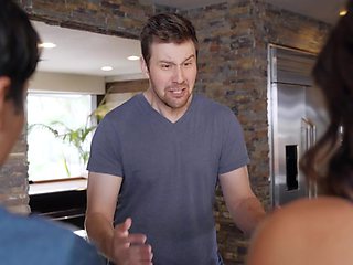 Helicockter Mom With Krissy Lynn, Ricky Spanish - Brazzers