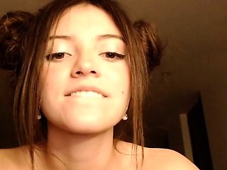 Brunette Solo Webcam Masturbation