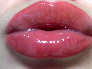 Lips fetish! Kissing! Lips gloss!