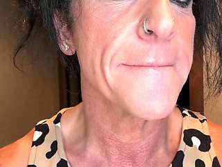 Goddess Kandys Femdom Blowjob