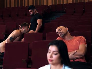 Gay Muscle Justin Jett Fucks Mika Ayden in Public Theater