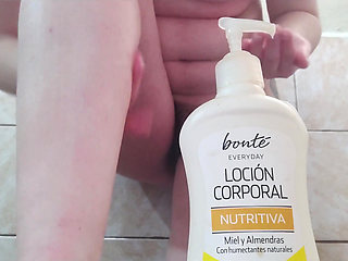 My Post-shave Routine Is to Put on a Body Lotion