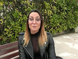 Kaori, 30 years old, tireless traveler and naughty girl! - Jacquie et Michel TV