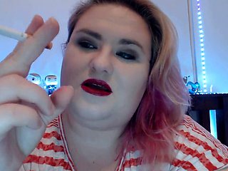 Sexy smoker Laladelilah plays a JOI game