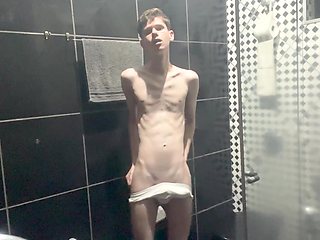 Kedoimath - A Twink Just Showing Your Body Before Shower