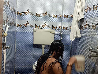 Big Ass Telugu Hyderabadi Indian Wife in Shower
