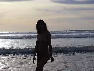 First time amateur brunette solo with dildo