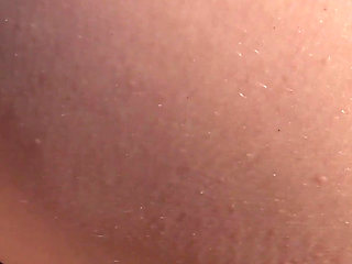 Watching dude fucks blonde MILF on the beach