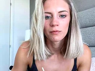 Amateur Blonde Teen Plays Solo with Toy Webcam Porn