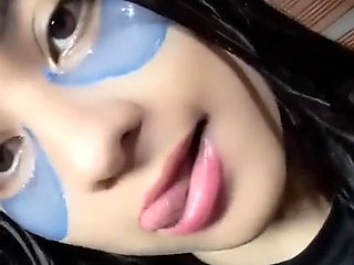 Amateur Madraestra Performs Intense Pussy Worship with Yuliethgomez