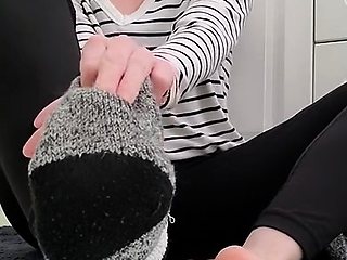 Hot amateur teen girl solos masturbation