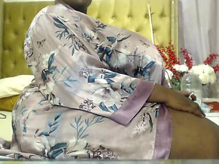 Fat Ass Mama Stripteasing and Moaning Fetish