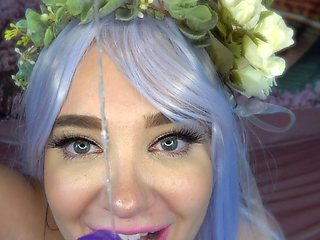 Cute amateur webcam teen girl toying pussy on webcam