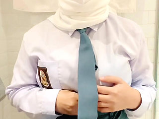 High school student comes home from school caught brutal masturbation until squirt fountain