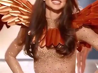 Adriana Lima Bum, Titties Sequence in Victoria's Secret Style Showcase 2005