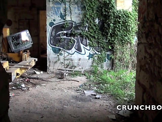 Arab slut fucked by the top blond Kameron Frost in cruising outdoor