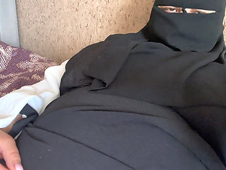 Turkish Stepmom Halima Gets Very Wet From Masturbating Her Pussy