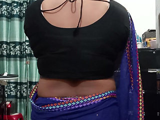 Deshi boudi show's her 38 size boobes and juicy pussy.