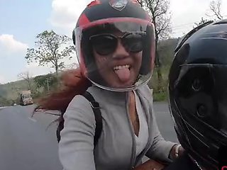 Asian amateur beauty gives wild POV BJ in steamy Thai reality scene