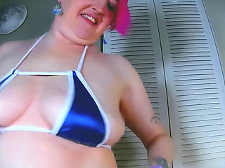 Cum Between Tits Curvy MILF Blowjob