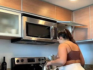 Live Stream with Dani Valentina