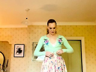 Webcam brunette furios anger masturbation 2