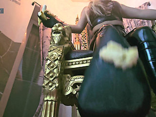 Sheela Sinner the Giantess Crushing the Banana POV