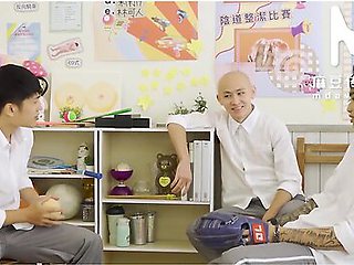 Xia Qing Zi In Sexy Female Teacher Uses Her Own Body To Teach Students 18+ Sex Education
