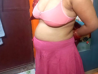Indian bhabhi having wearing a beautiful saree.