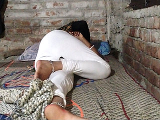 Hot sister-in-law's thukai in the day.