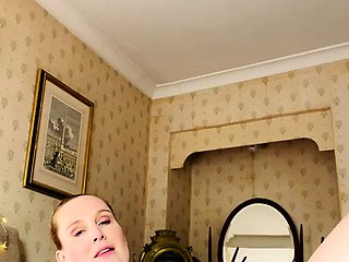 Large amateur cam woman uses two of her toys to masturbate