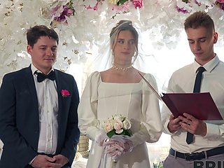 Two brides get fucked by guys in a steamy group scene