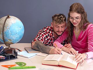 Skinny sorority slut deepthroats cock in HD while moaning on the couch