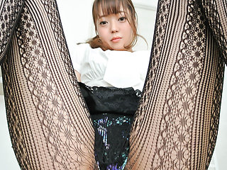 Close-Up Pantyhose & Foot Fetish VR - MAX-A