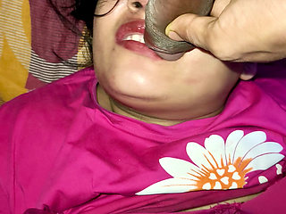 Aaj mom ko jabardasti choda