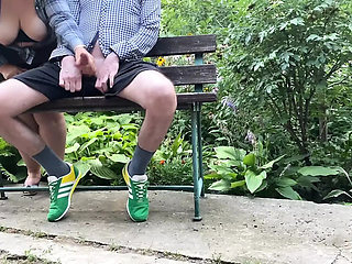 Mature Ukrainian Cougar with Saggy Tits Makes Me Cum Outdoor