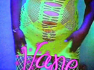 Hotwife Gordibuena  con medias  red sexys