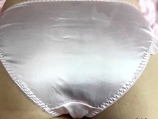 AMATEUR SOLO FEMALE MASTURBATION