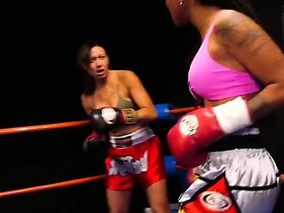 Cassie Del Isa vs Cali Sweets - Raw Pugilists