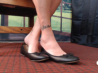 Close up ballet flats dangle play natural