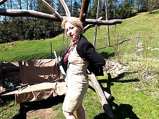 Blonde Mature Outdoor Golden Shower - Big Booty Wanilianna Squirts in HD