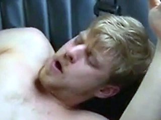Amateur Fucking in the Car