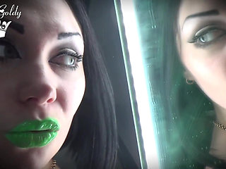 Mesmerized phosphoric glossy green lips