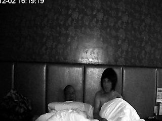 Hot amateur hidden cam