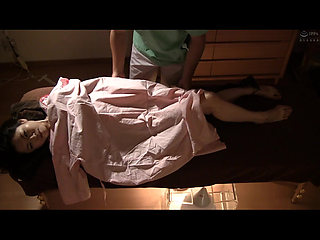 MILFs Fainting Is Inevitable by the Obscene Treatment! 11 Mature Women's Sensations by a Masseuse Vol. 3